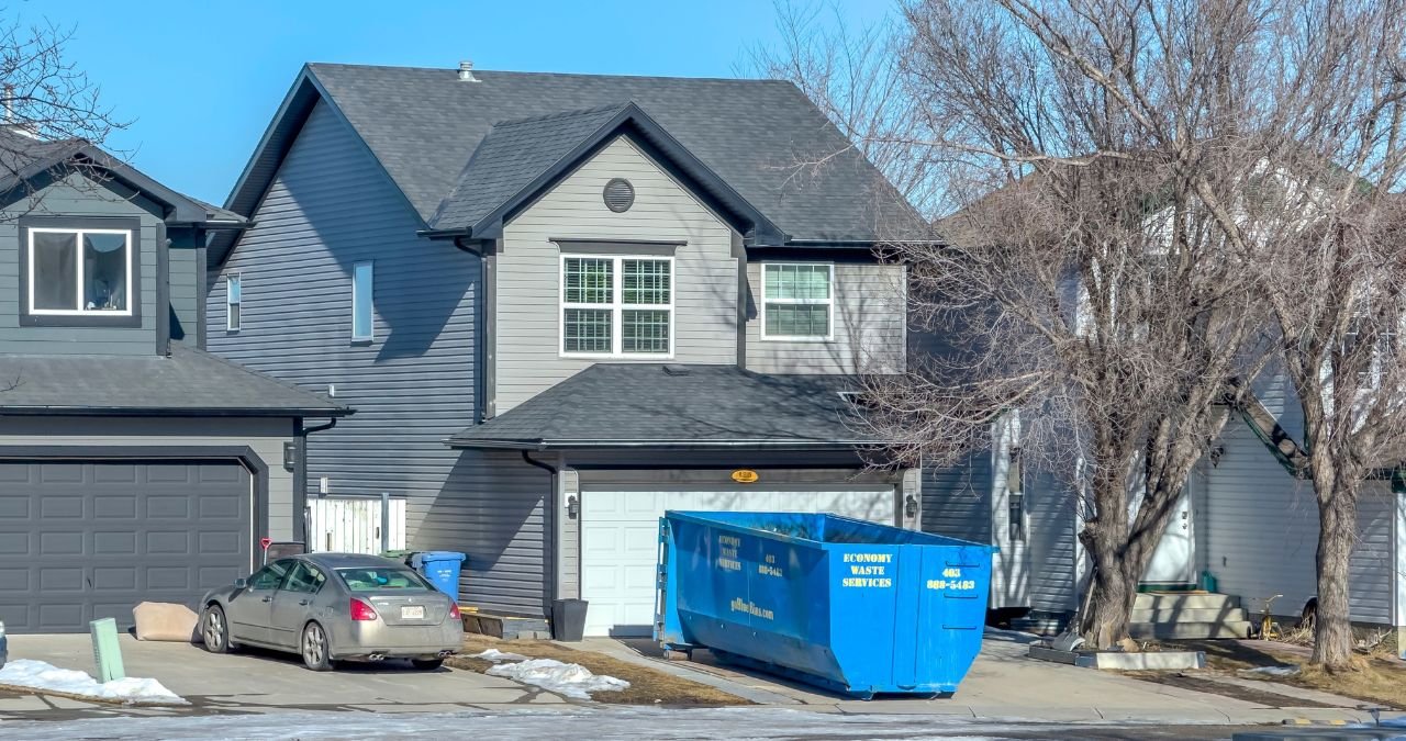 Why Renting a Dumpster for Your Next Home Renovation Is a Smart Choice